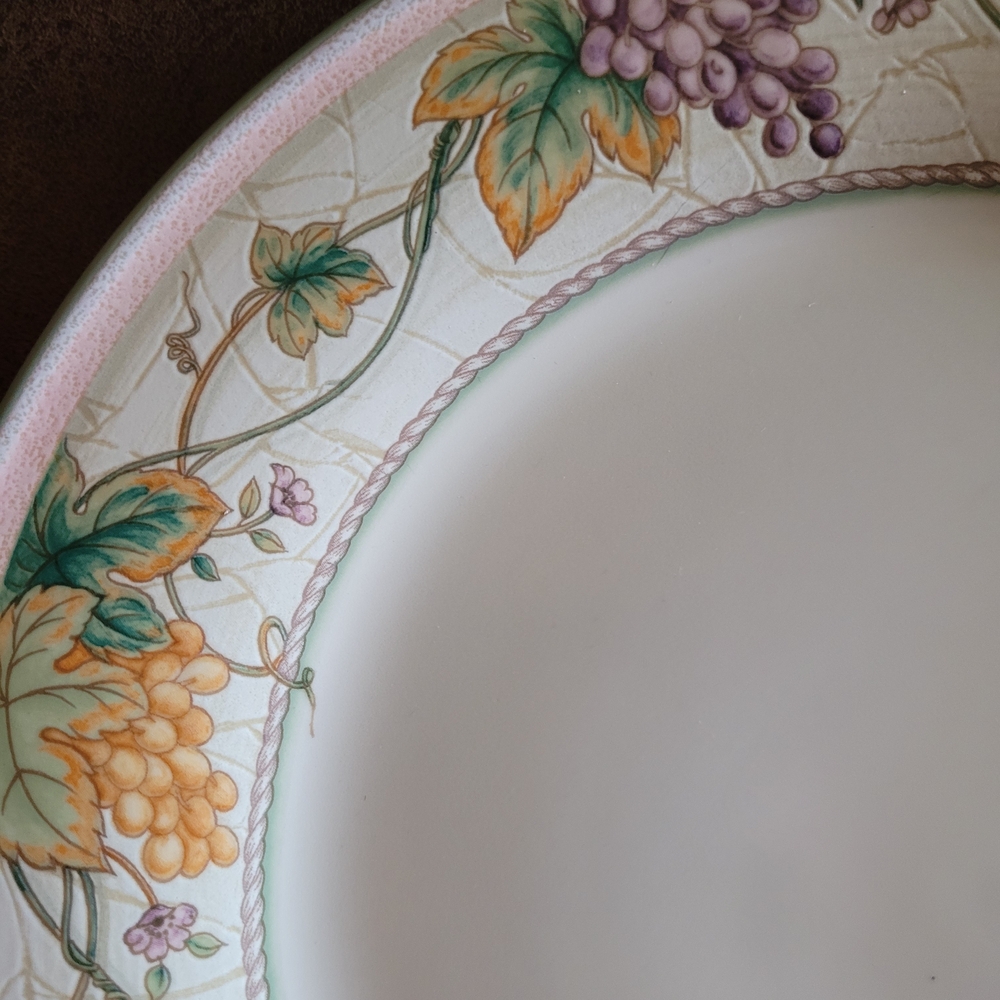 Noritake Napa Vines  Plate with Purple and Orange Accents - Picture 3 of 5